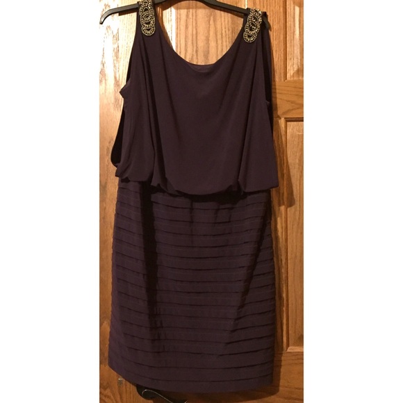 Formal Dress - Picture 1 of 4